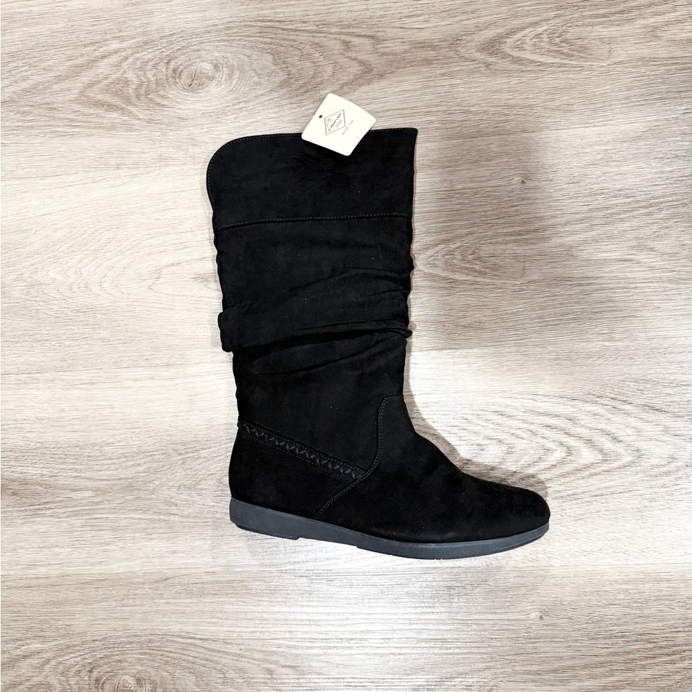 St. John's Bay Black Winter Boots